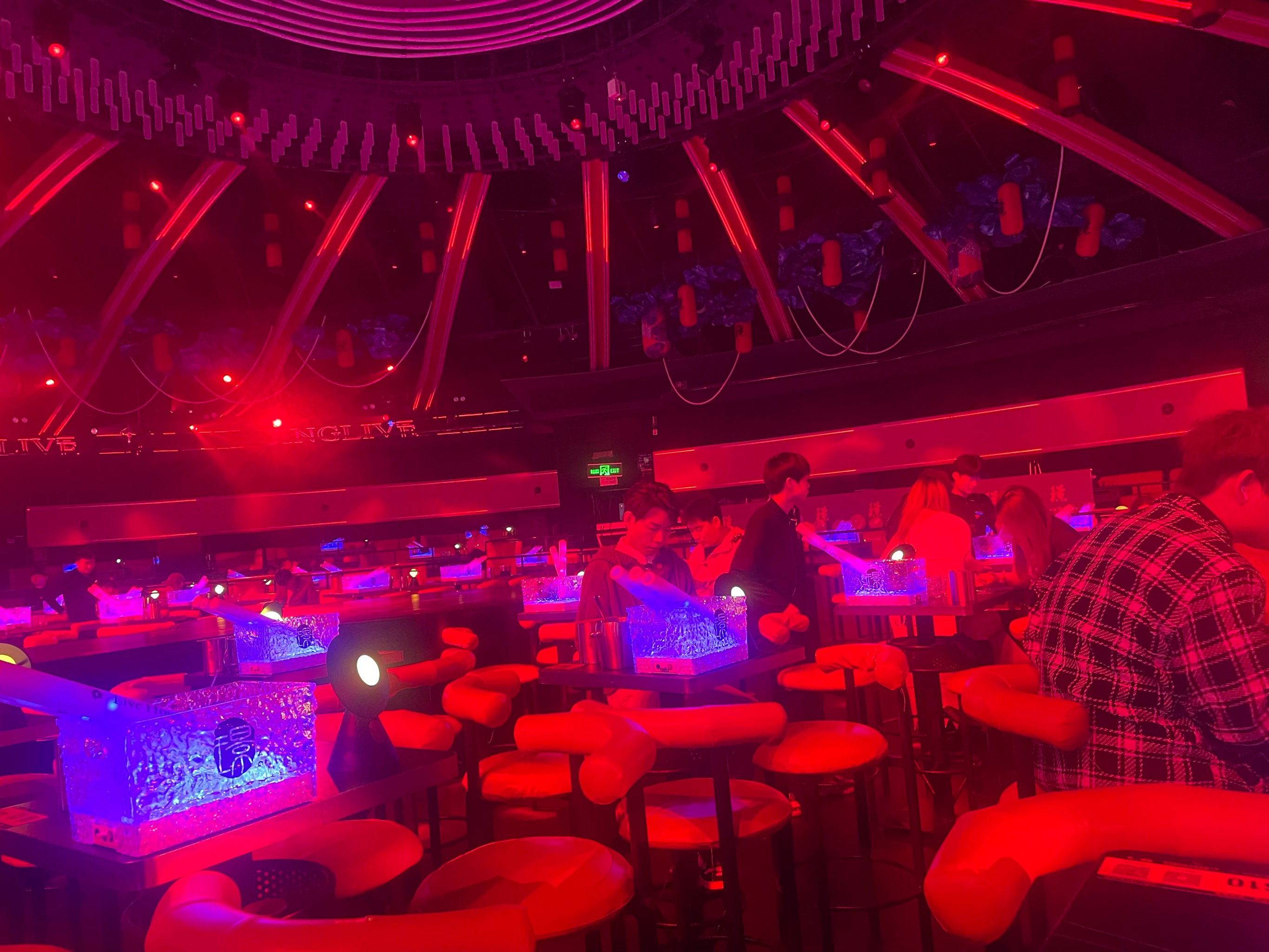 呼和浩特商务ktv中低端区别解析-清水河县ktv预定